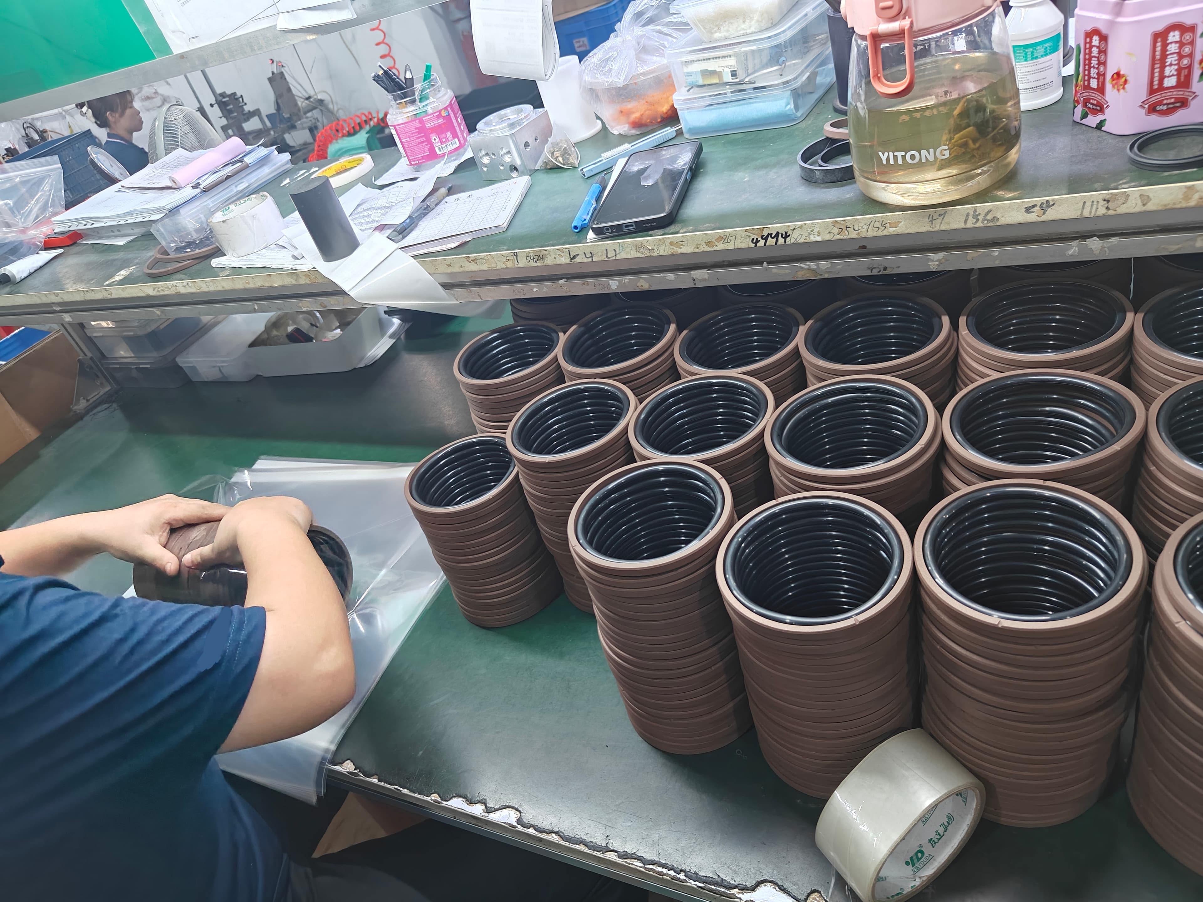 Seal assembly